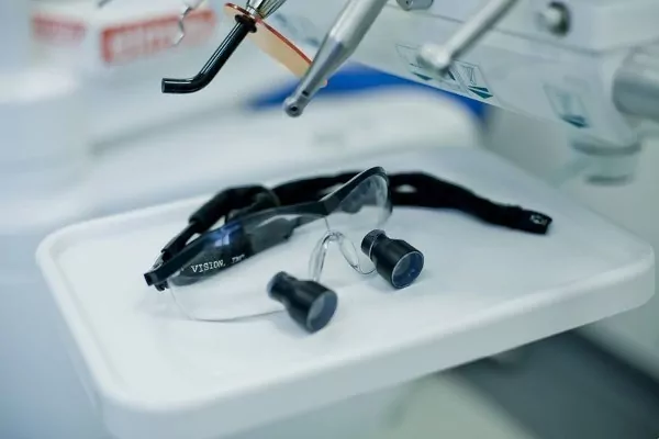 Zaawansowany sprzęt dentystyczny w gabinecie dr Herckiej 