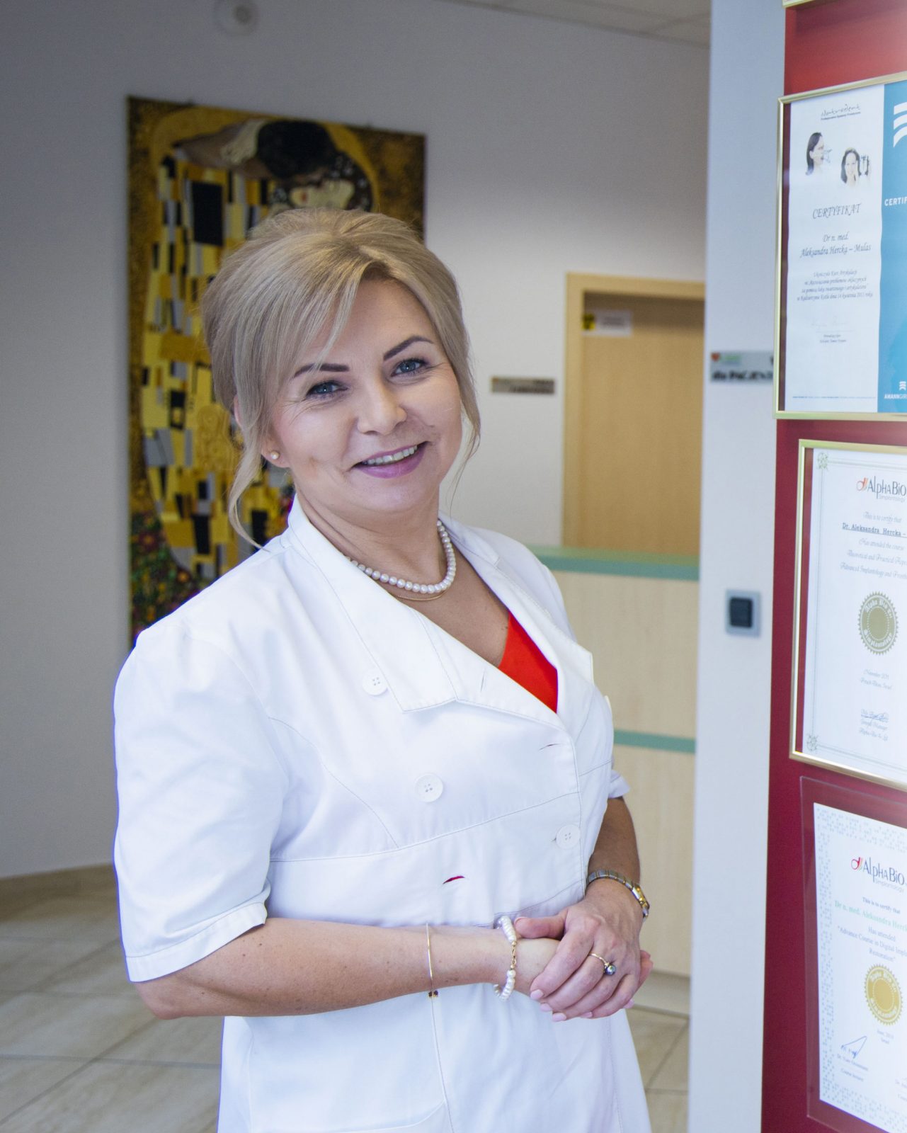 Dr Hercka i Dyplomy dentystyczne 